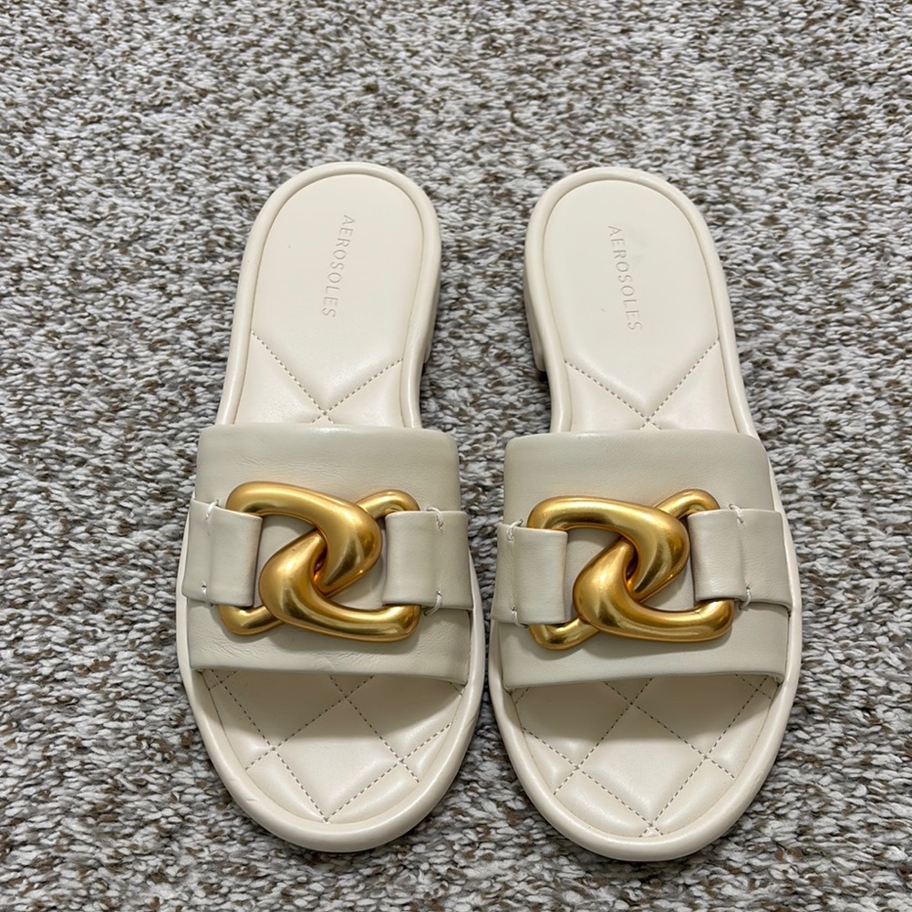 Aerosoles Big Chain leather sandal 10